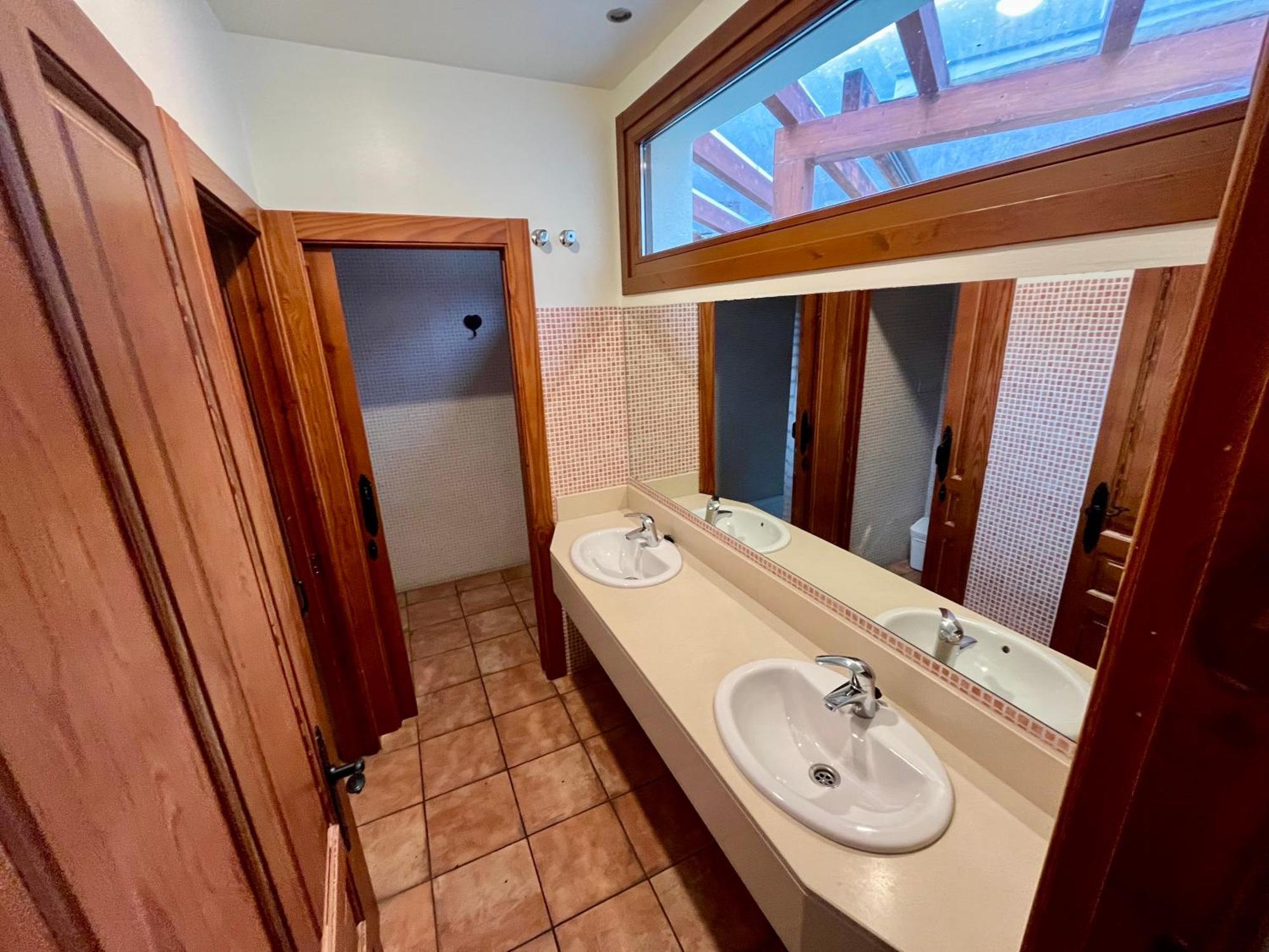 Lotila Flats Cuirgu Aparthotel Felechosa Ngoại thất bức ảnh