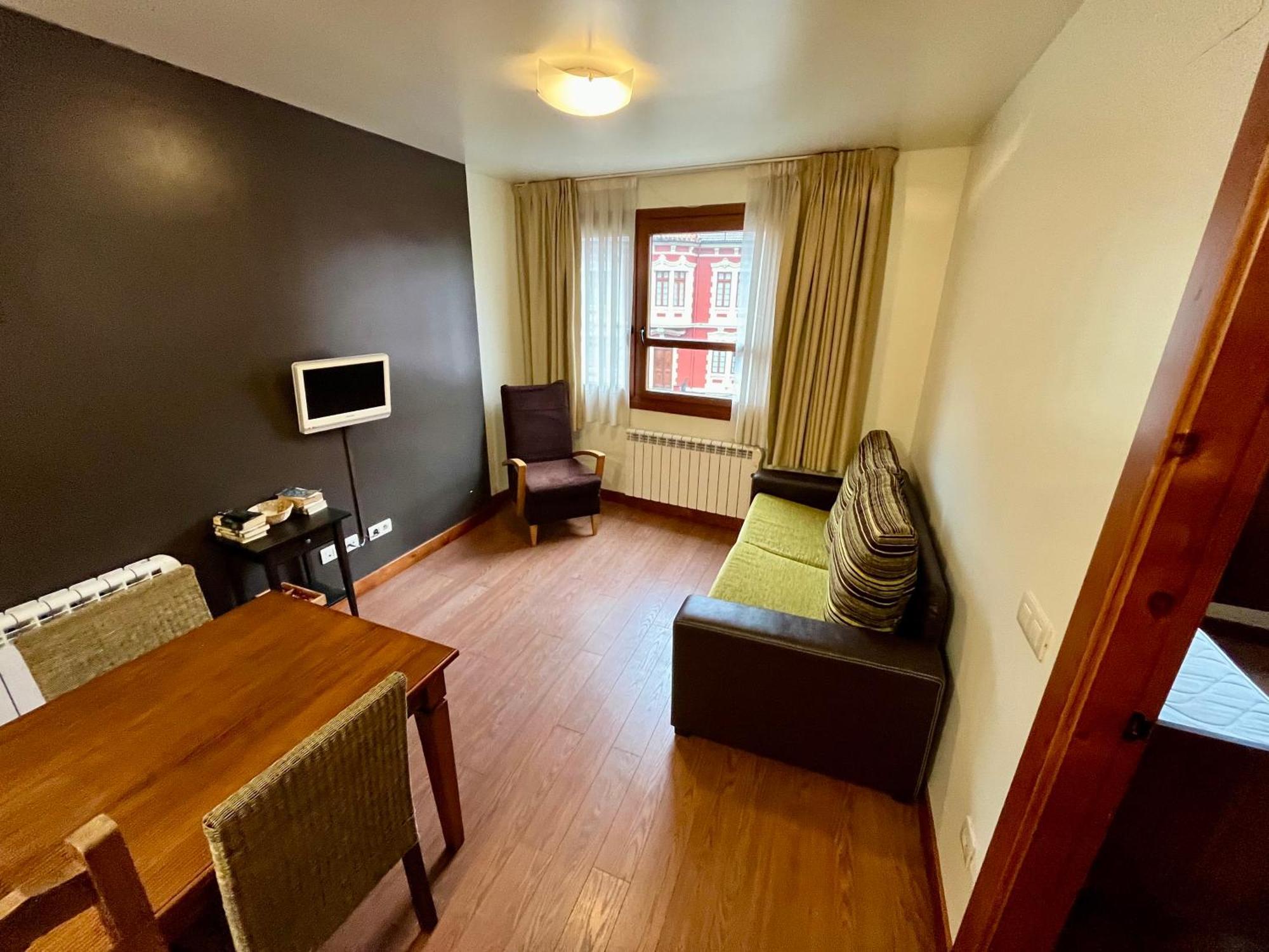Lotila Flats Cuirgu Aparthotel Felechosa Ngoại thất bức ảnh