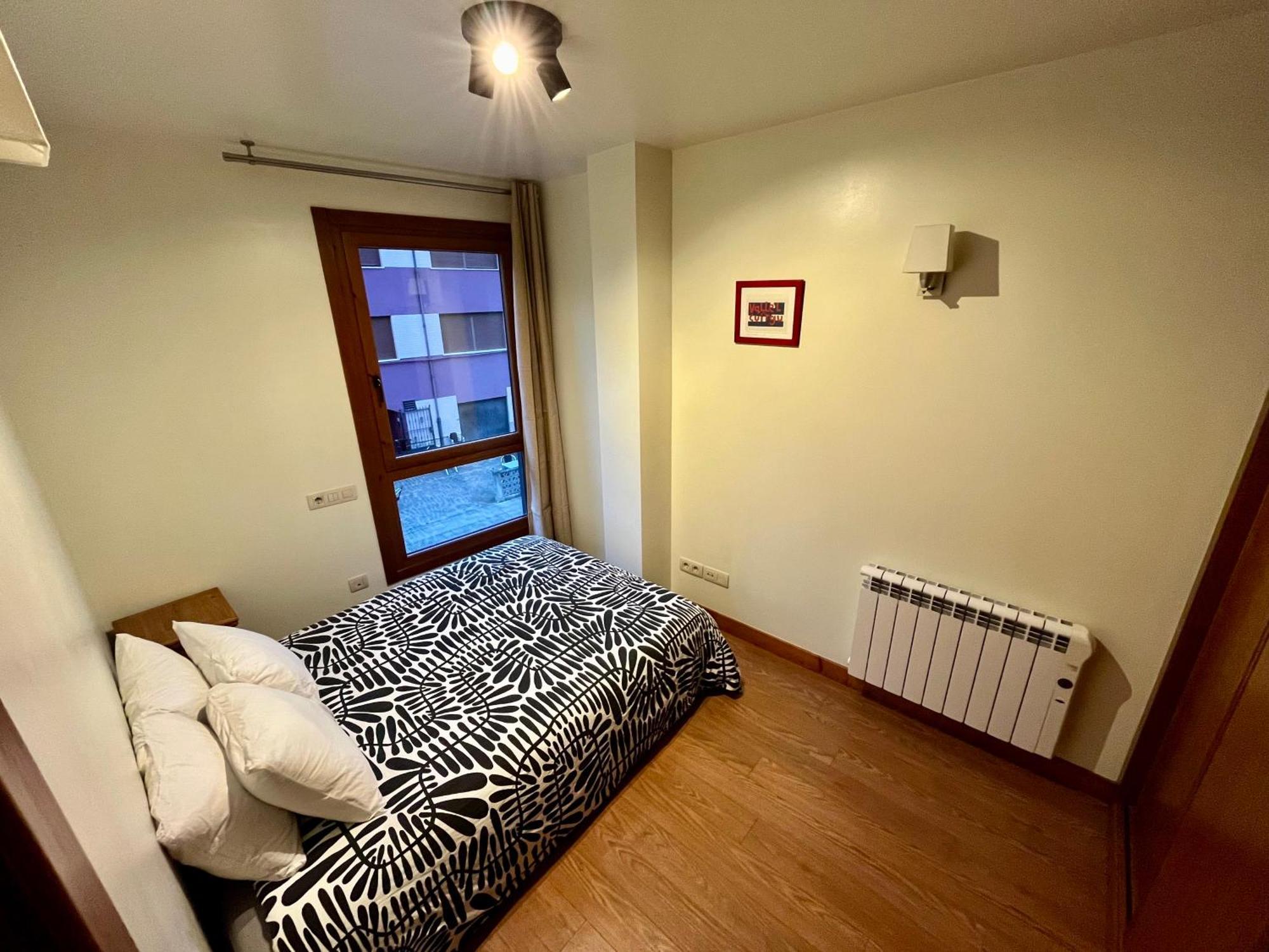 Lotila Flats Cuirgu Aparthotel Felechosa Ngoại thất bức ảnh